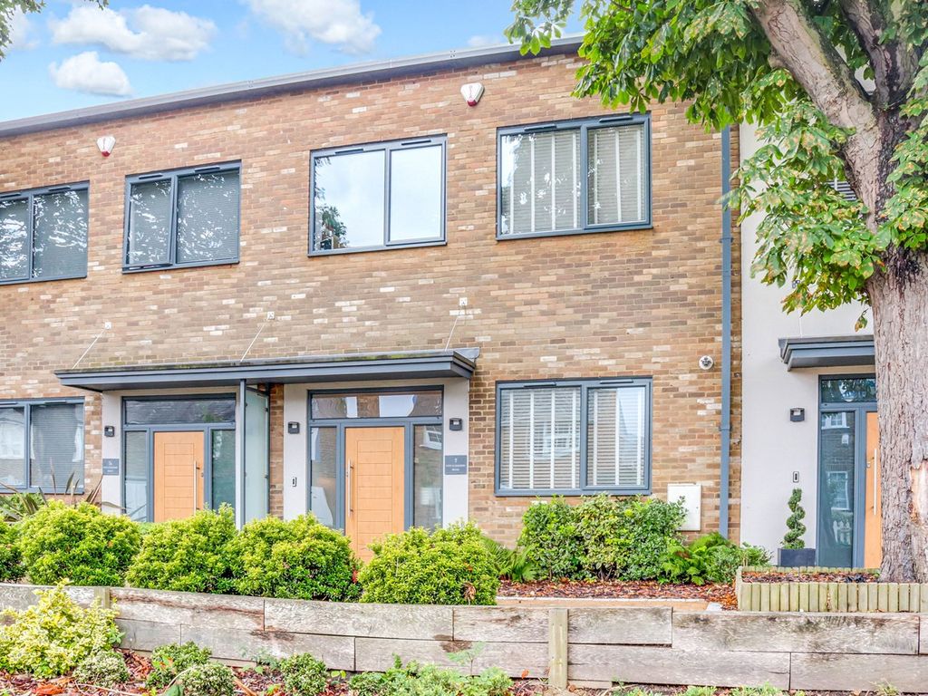 4 bed terraced house for sale in New Garrison Road, Shoebury Garrison SS3, £630,000