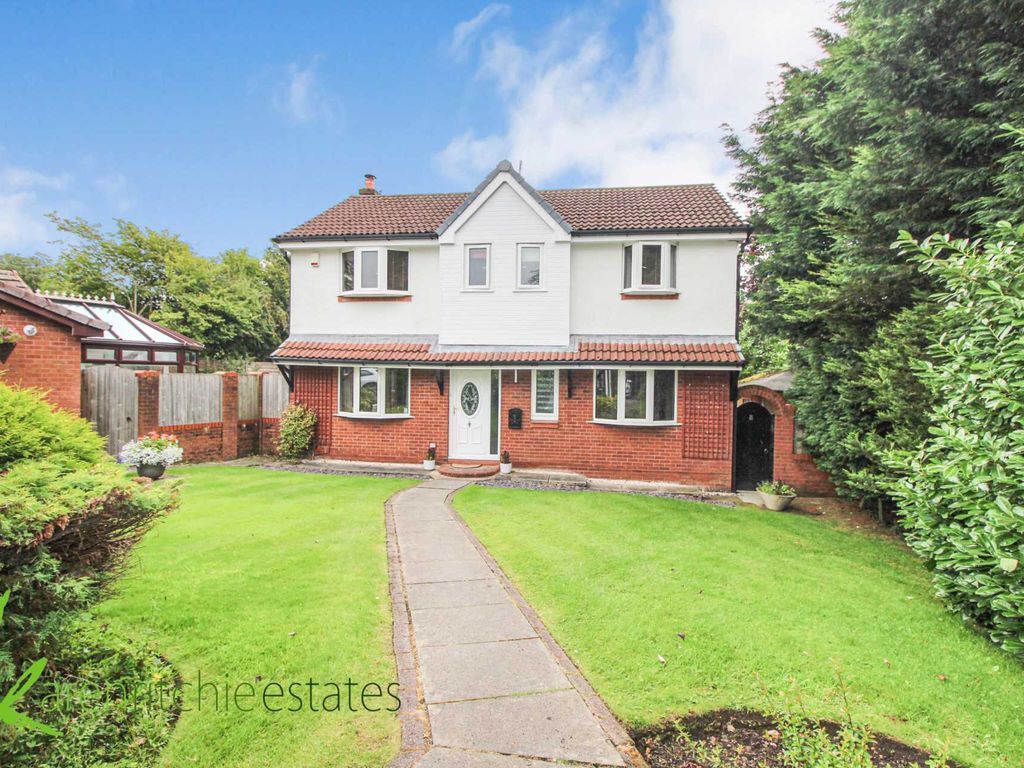 4 bed detached house for sale in Grizedale Close, Bolton BL1, £455,000