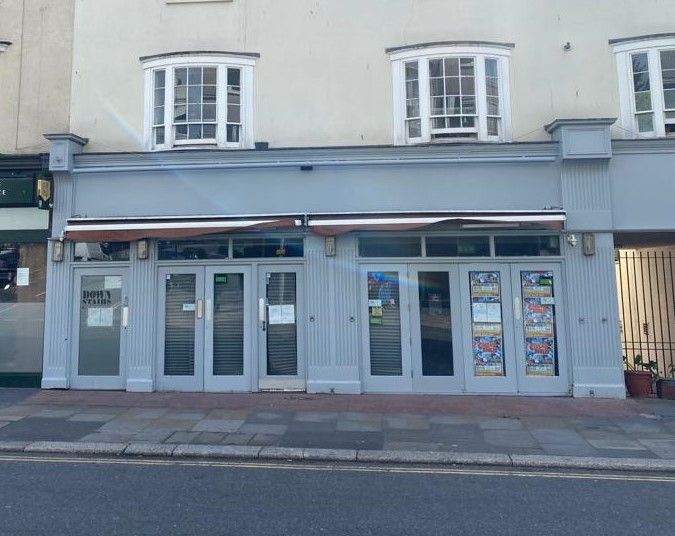 Pub/bar to let in Western Road, Hove BN3, £42,500 pa