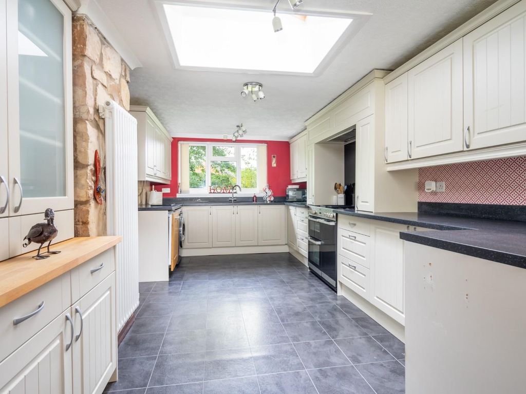 3 bed detached house for sale in The Dell, Skelton, York YO30, £475,000