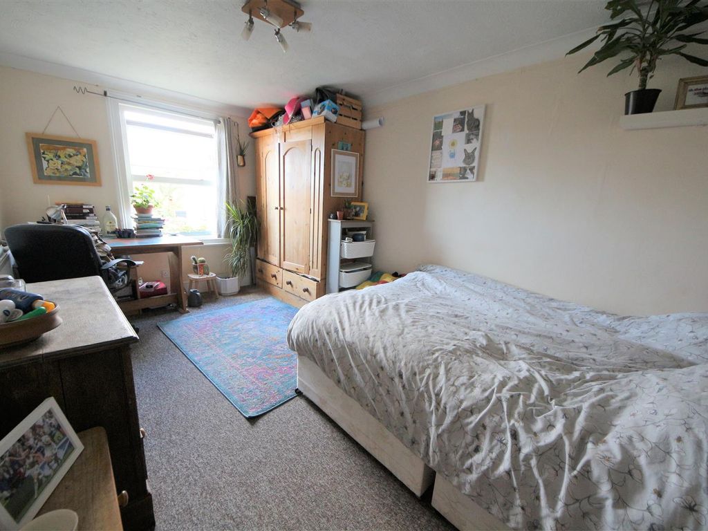 3 bed maisonette for sale in Chesterton Road, Cambridge CB4, £399,500