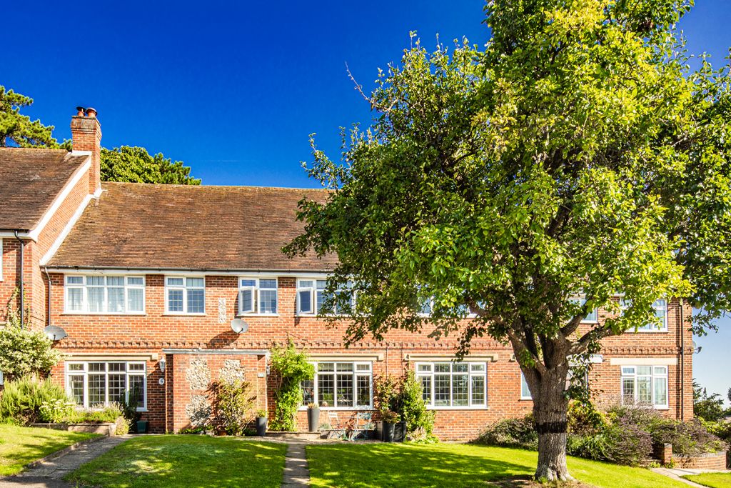 4 bed property for sale in 6 Lardon Cottages, Streatley On Thames RG8, £595,000