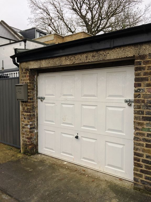 Parking/garage to rent in Forest Hill, Forest Hill SE22, £200 pcm