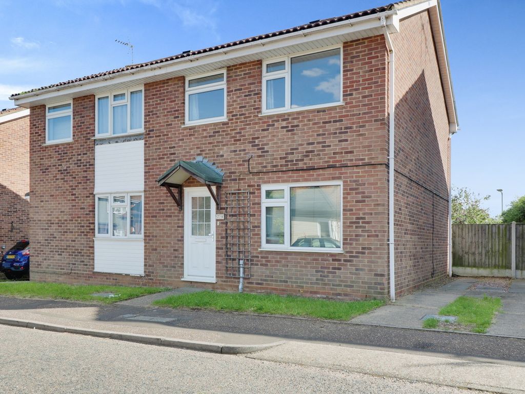3 bed semi-detached house for sale in Coniston, Southend-On-Sea SS2, £325,000