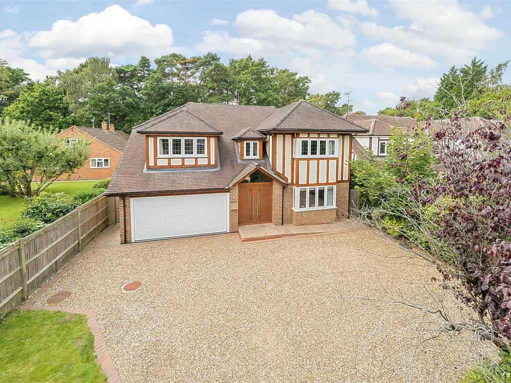 5 bed detached house for sale in New Wokingham Road, Crowthorne, Berkshire RG45, £1,300,000