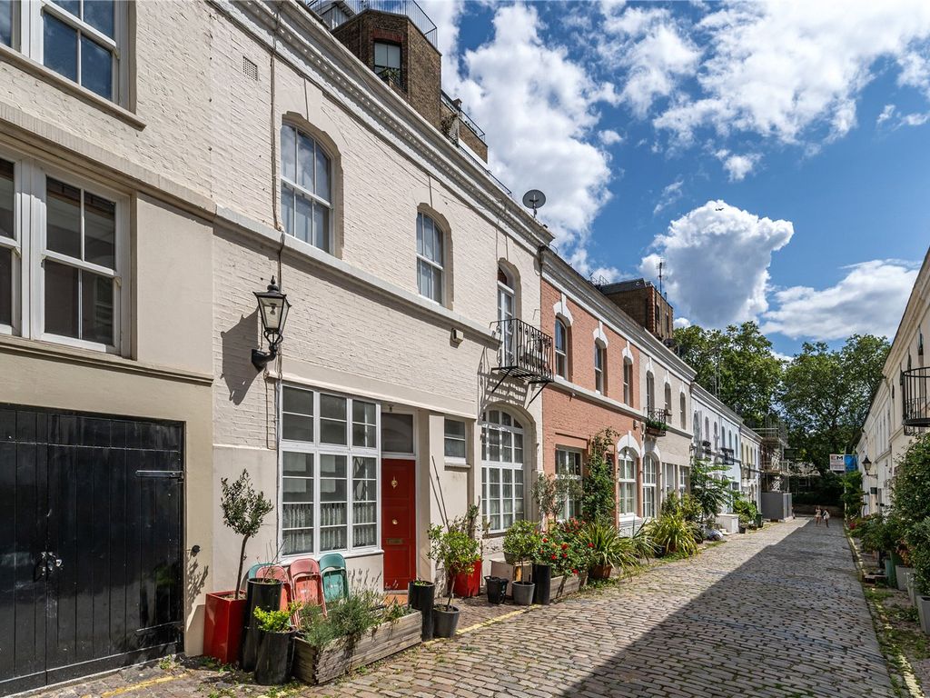 2 bed terraced house for sale in Ennismore Gardens Mews, London SW7, £2,200,000