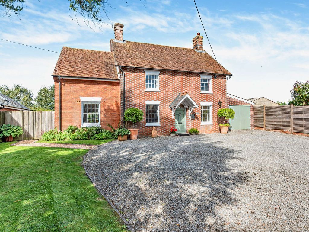 4 bed detached house for sale in Lower Road, Charlton All Saints, Salisbury, Wiltshire SP5, £875,000