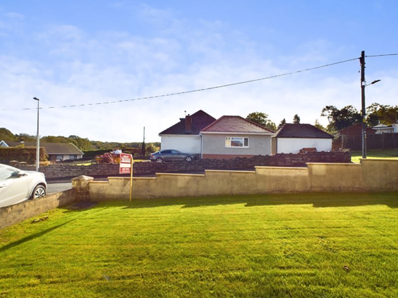 3 bed detached house for sale in Cwmffrwd, Carmarthen SA31, £345,000