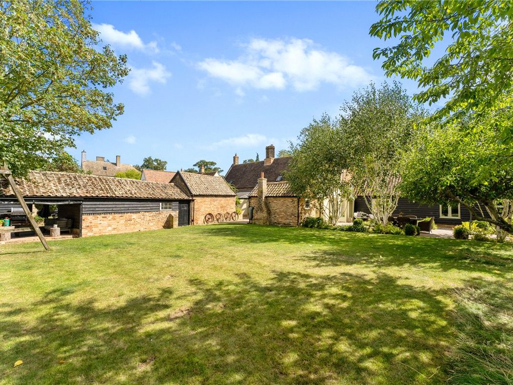 4 bed detached house for sale in Graveley Way, Hilton, Huntingdon, Cambs PE28, £975,000
