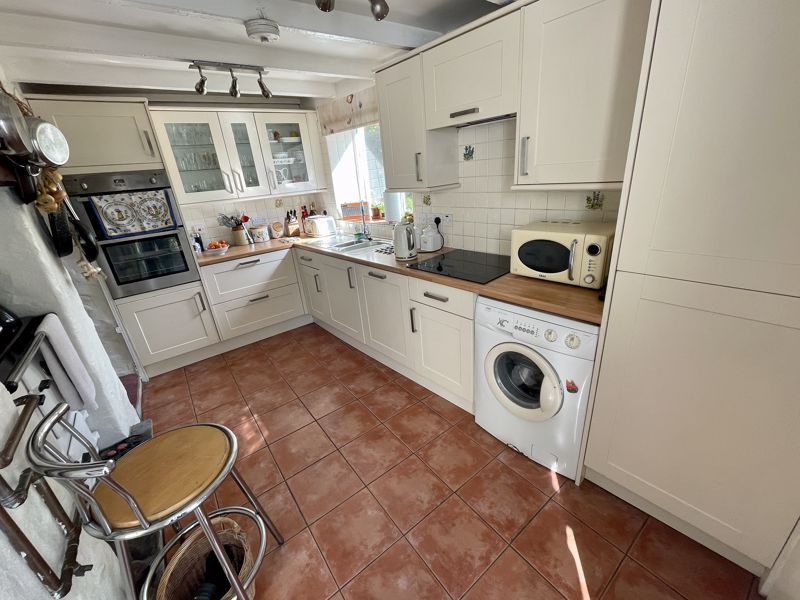 3 bed cottage for sale in Lanwithan Road, Lostwithiel PL22, £380,000