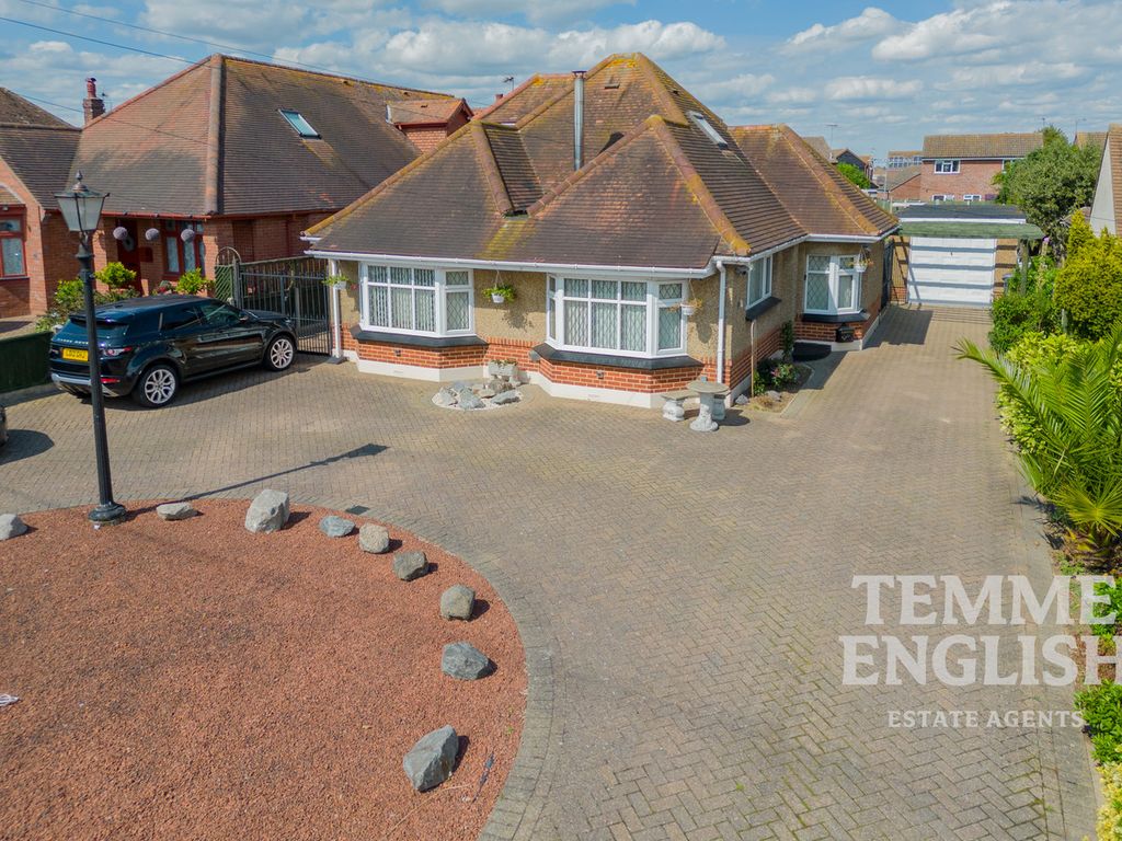 3 bed detached bungalow for sale in St. Johns Road, Clacton-On-Sea CO16, £450,000