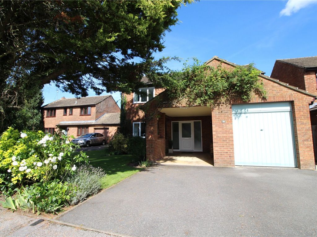4 bed detached house for sale in Millfield, Lambourn, Hungerford RG17, £450,000