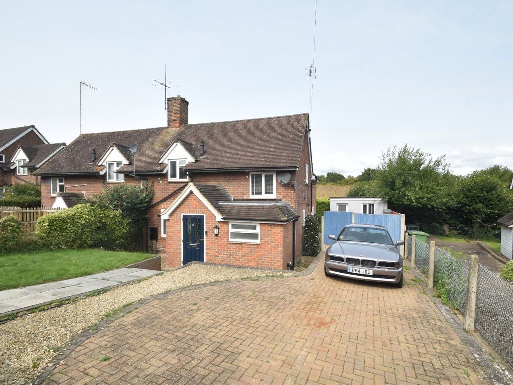 3 bed semi-detached house for sale in Fieldway, Amersham, Buckinghamshire HP7, £595,000