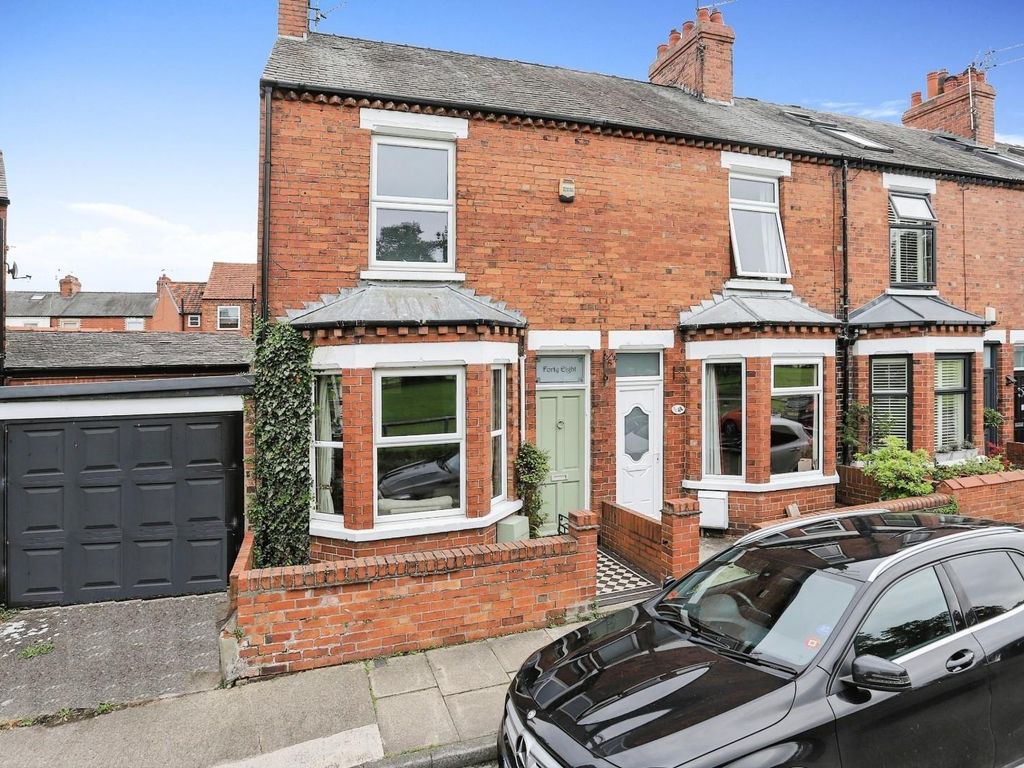 2 bed end terrace house for sale in Knavesmire Crescent, York, North Yorkshire YO23, £375,000