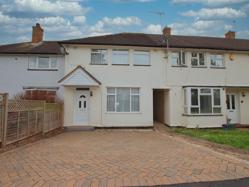3 bed property for sale in Fenwick Path, Borehamwood WD6, £425,000