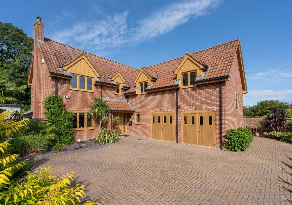 4 bed detached house for sale in Dawdys Court, Halvergate, Norwich NR13, £850,000