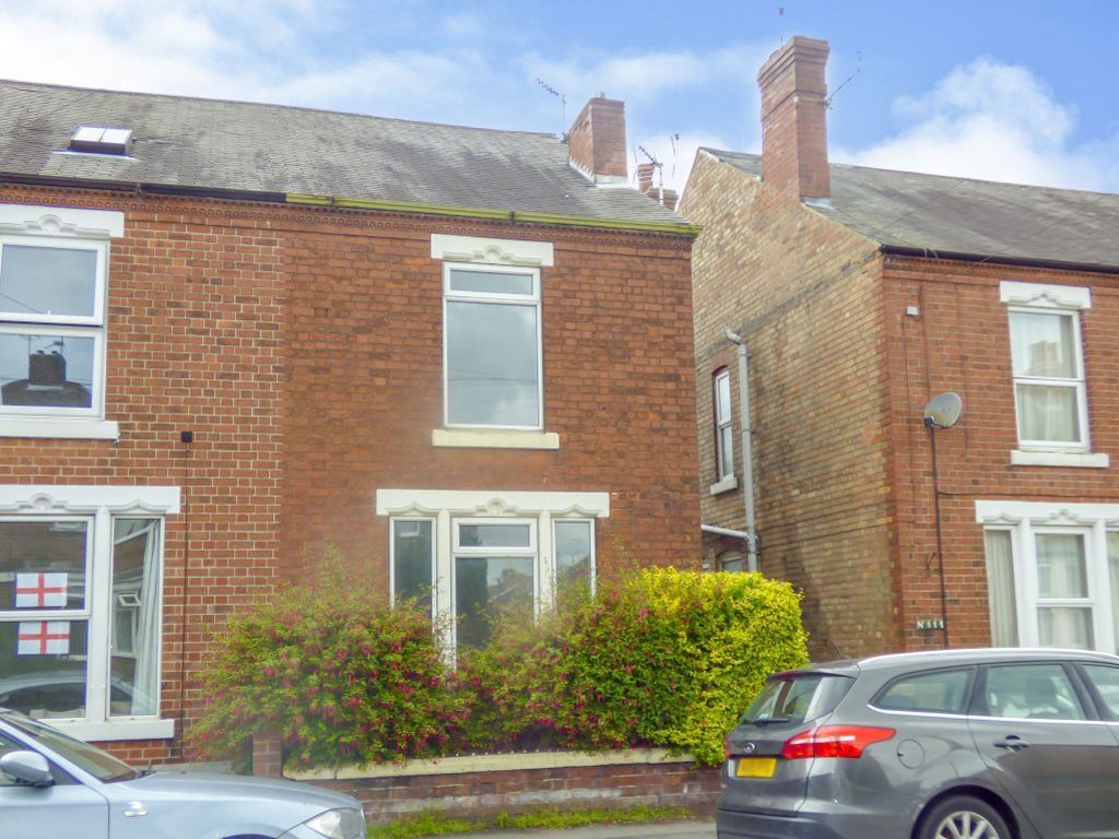 3 bed semi-detached house to rent in College Street, Long Eaton NG10, £895 pcm