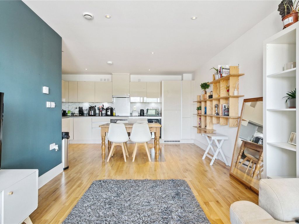 2 bed flat for sale in Derry Court, 386 Streatham High Road, London SW16, £400,000
