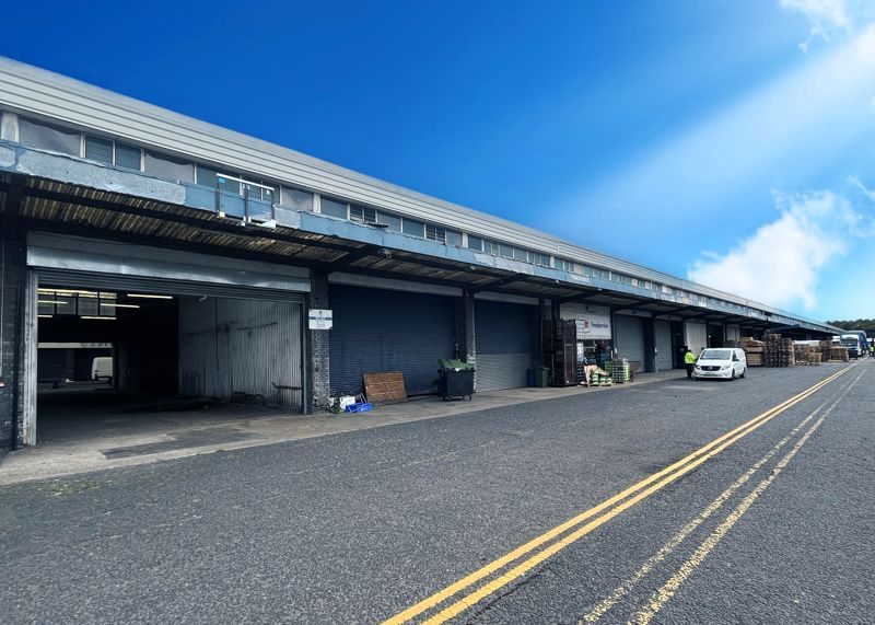 Commercial property to let in North East Fruit & Vegetable Market, Team Valley, Gateshead NE11, £8,320 pa
