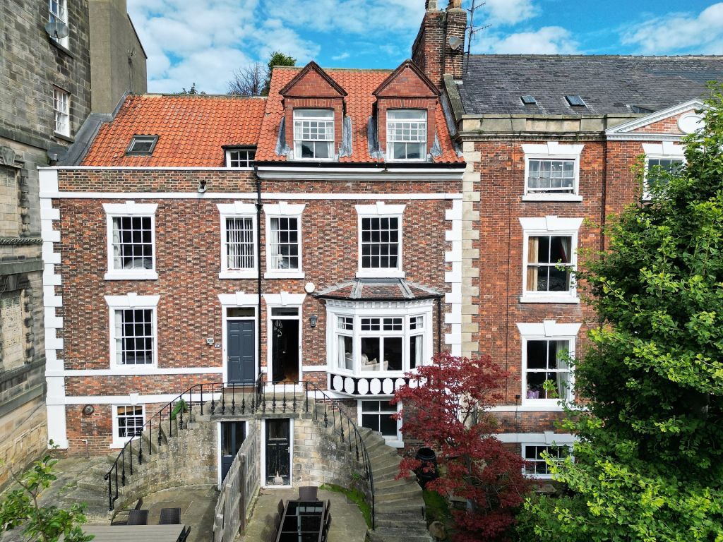 6 bed town house for sale in Bagdale, Whitby YO21, £475,000