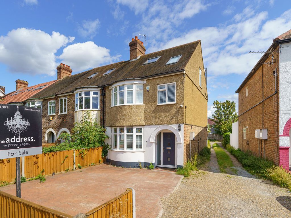 5 bed end terrace house for sale in Upper Elmers End Road, Beckenham BR3, £775,000