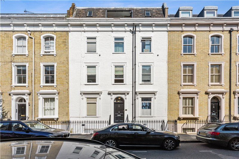 2 bed flat for sale in Ifield Road, London SW10, £600,000