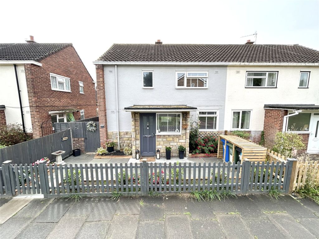 3 bed semi-detached house for sale in Gardner Road, Maidenhead, Berkshire SL6, £385,000