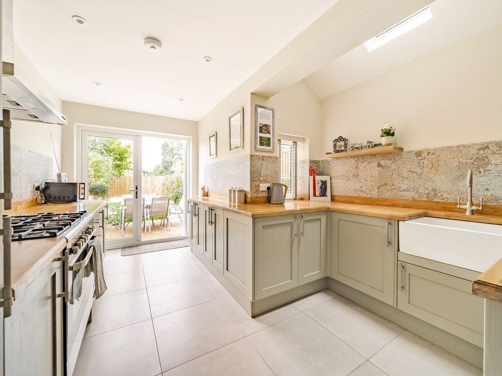 3 bed terraced house for sale in Shepherds Lane, Beaconsfield HP9, £750,000