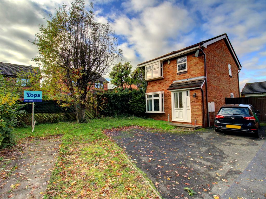 3 bed detached house for sale in Sunbury Avenue, Lichfield WS14, £375,000