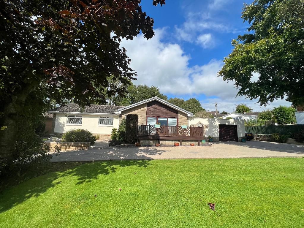 4 bed detached bungalow for sale in 