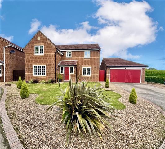 4 bed detached house for sale in Beaumont Rise, Worksop S80, £370,000