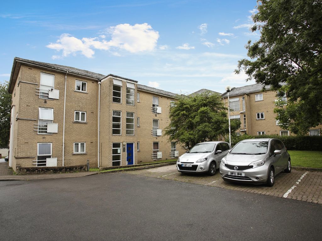 2 bed flat for sale in Assisi Court Harrow Road, Wembley HA0, £339,950