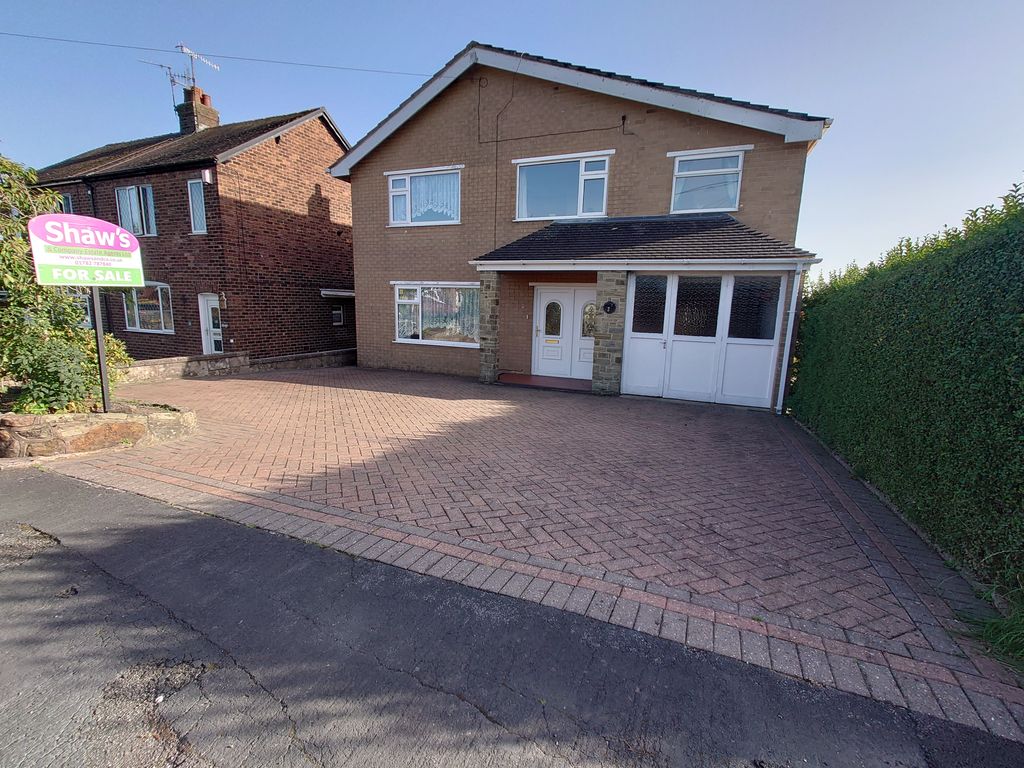 5 bed detached house for sale in Washington Close, Gillow Heath, Stoke-On-Trent ST8, £345,000