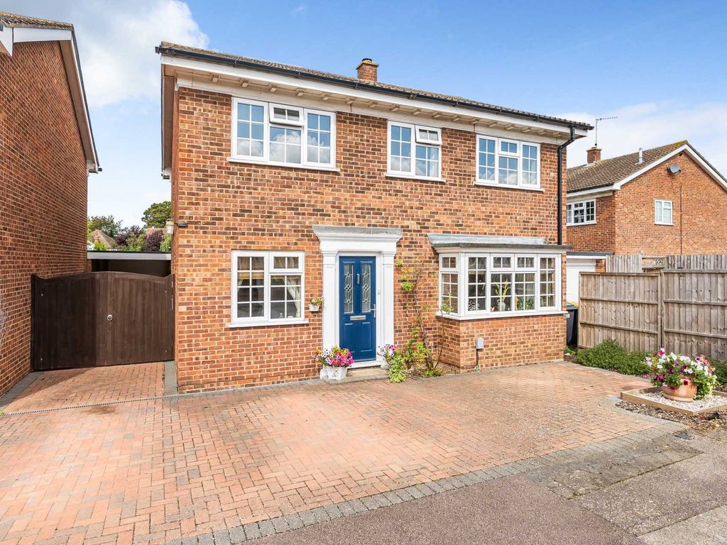 4 bed detached house for sale in Lime Close, Bromham MK43, £475,000