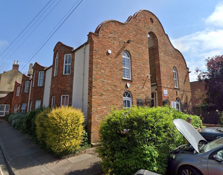 Office to let in Office 1, 1st Floor, Tickford House, Silver Street, Newport Pagnell, Buckinghamshire MK16, £14,140 pa