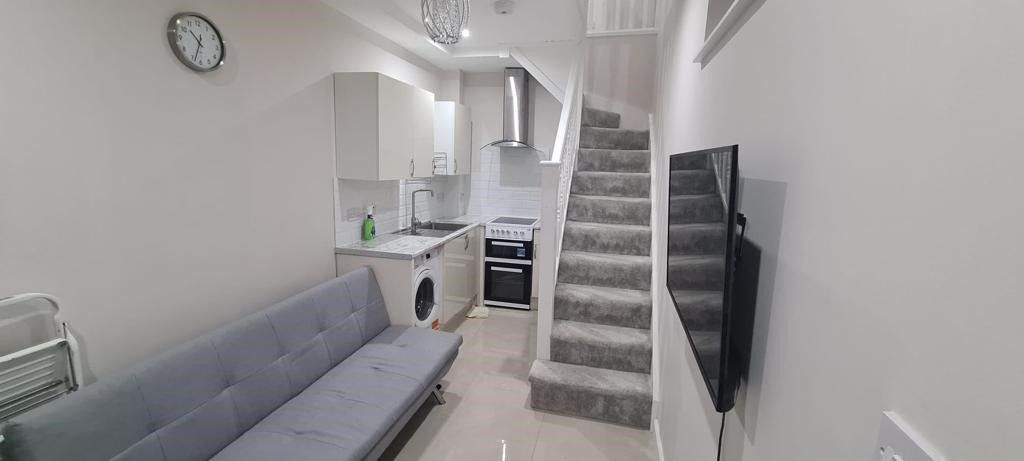 1 bed flat to rent in Preston Road Area, Wembley HA9, £1,395 pcm