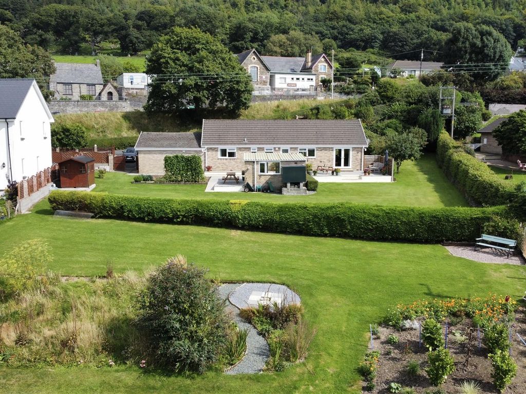 3 bed detached bungalow for sale in Taliesin, Machynlleth SY20, £425,000