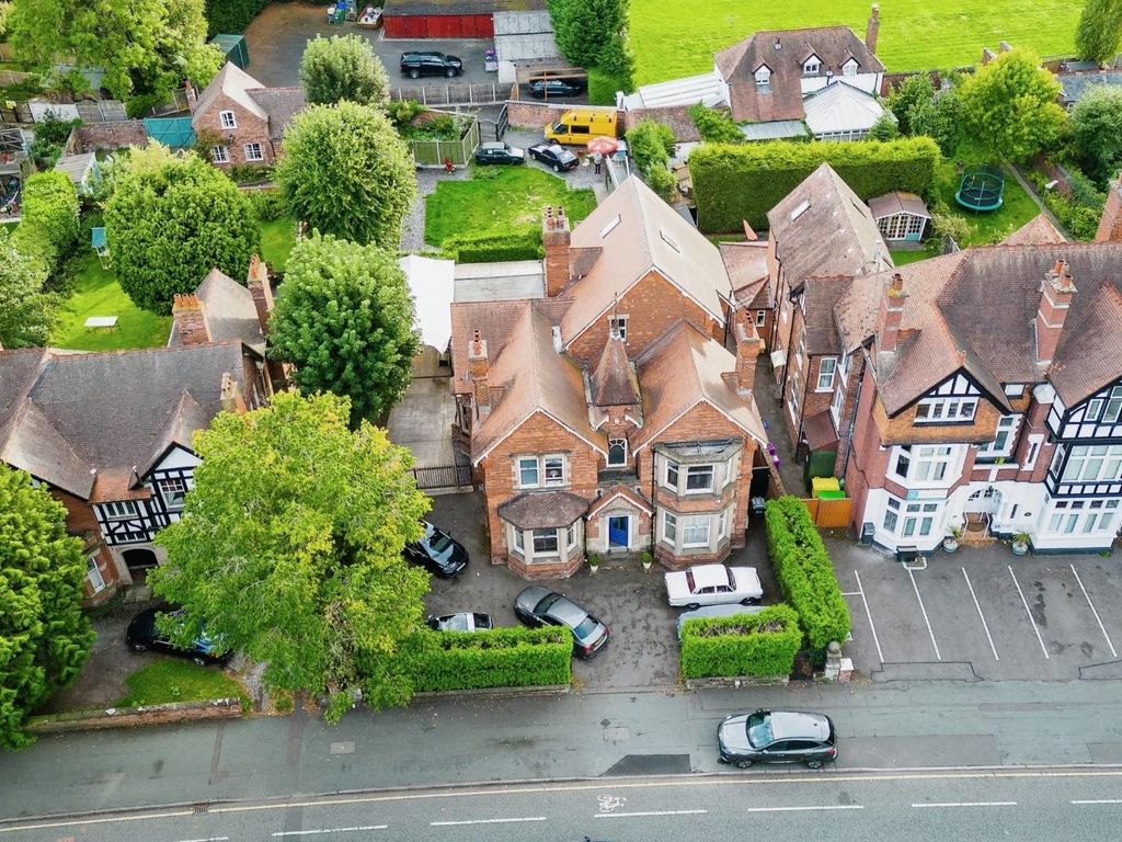 8 bed detached house for sale in Tettenhall Road, Wolverhampton WV6, £699,995