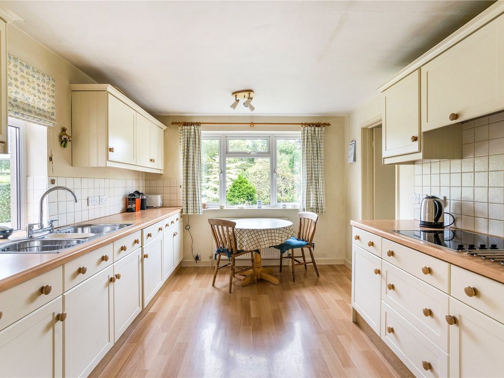 4 bed detached house for sale in Over Lane, Almondsbury, South Gloucestershire BS32, £895,000