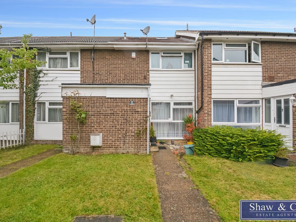 4 bed terraced house for sale in Clark Way, Heston, Hounslow TW5, £535,000