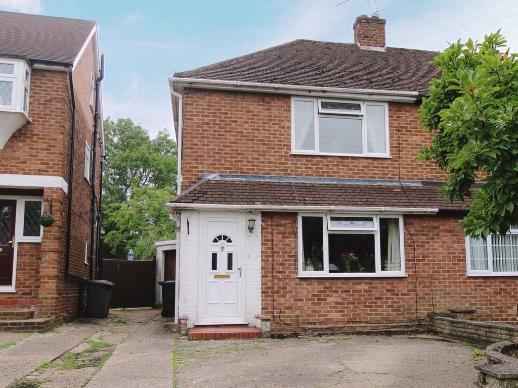 2 bed semi-detached house for sale in Oulton Crescent, Potters Bar EN6, £560,000
