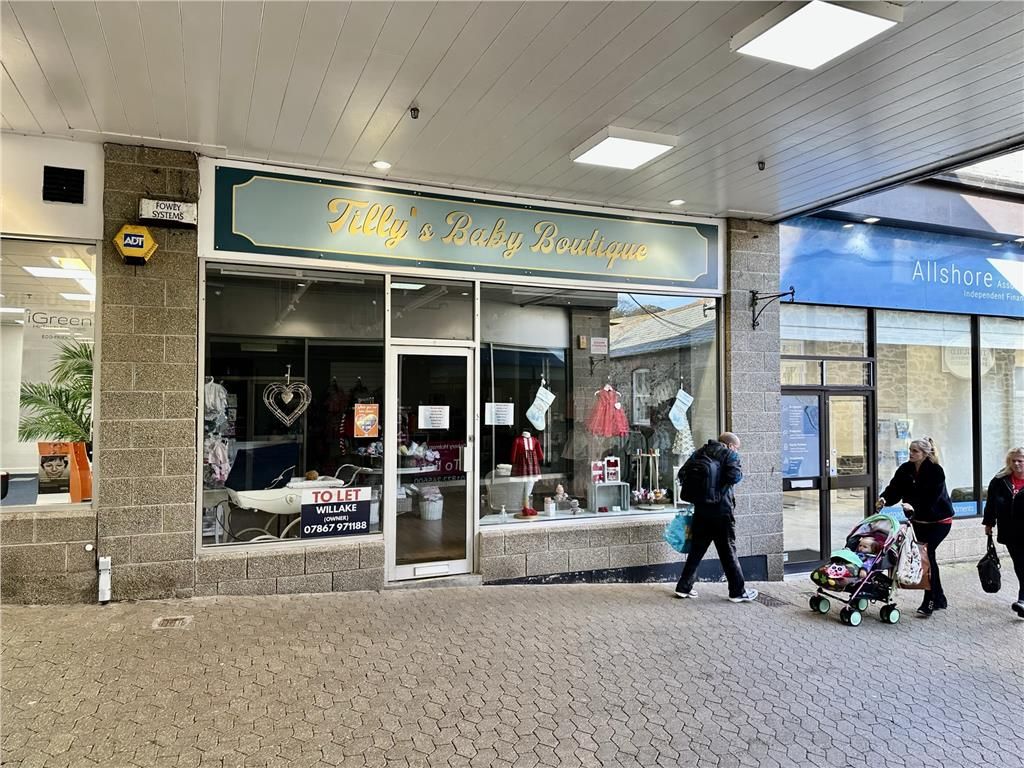 Retail premises to let in 2 Vicarage Place, St. Austell, Cornwall PL25, £7,000 pa