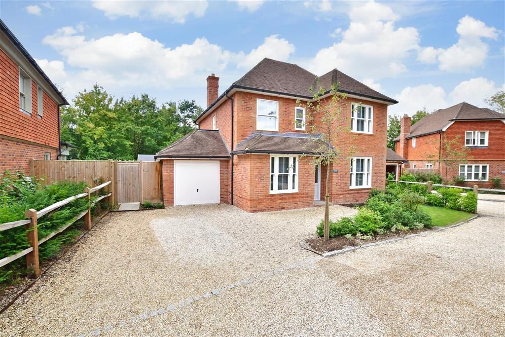 4 bed detached house for sale in Hazelbank, Ashington, West Sussex RH20, £725,000