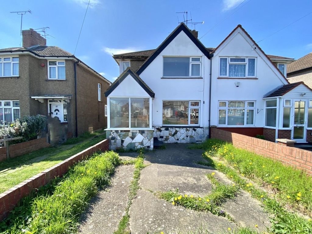 3 bed property for sale in Crowland Avenue, Hayes UB3, £500,000