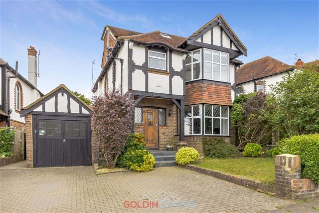 4 bed detached house for sale in Woodland Avenue, Hove BN3, £995,000