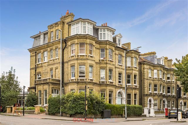 2 bed flat for sale in The Drive, Hove BN3, £550,000