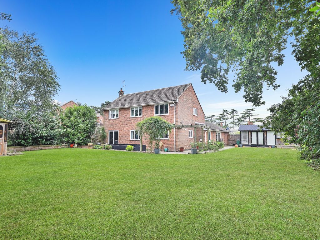 4 bed detached house for sale in Sudbury Road, Halstead, Halstead CO9, £795,000