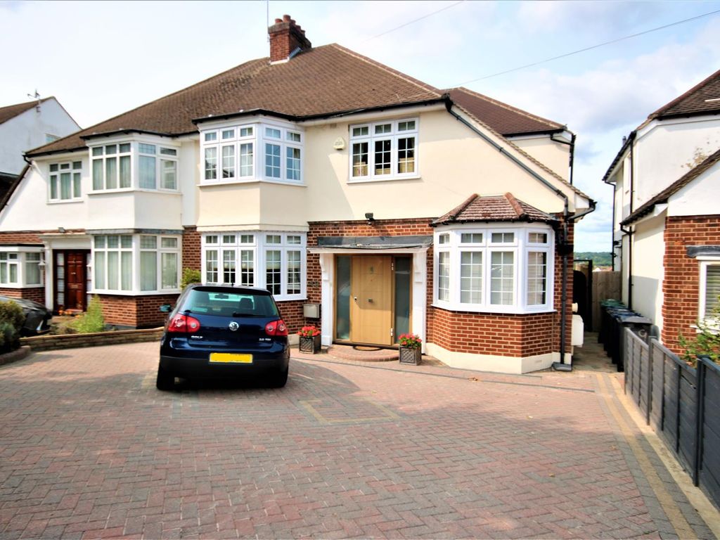 4 bed property for sale in Heddon Court Avenue, Cockfosters EN4, £1,200,000