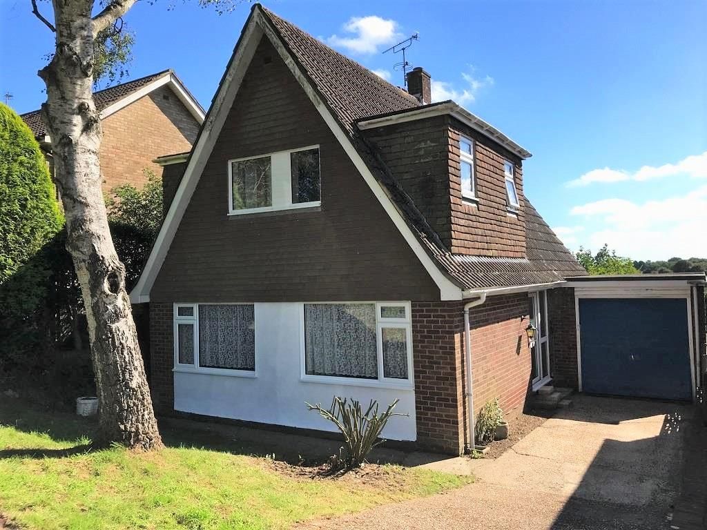 4 bed detached house for sale in Harecombe Road, Crowborough TN6, £400,000