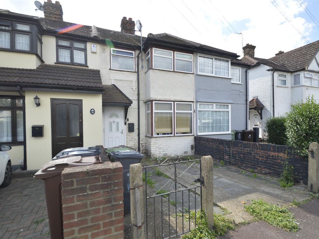 3 bed terraced house for sale in Oval Road South, Dagenham RM10, £350,000